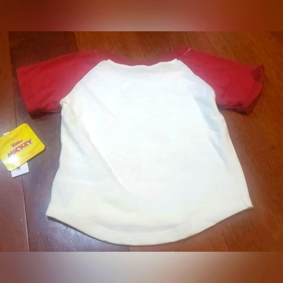 🌻 Disney Christmas Mickey Skiing‎ "Snow Much Fun" Baby Boy Shirt Size 18mos NWT - Picture 6 of 6